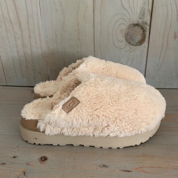 UGG FUZZ SUGAR CLOG SLIPPERS natural   womens us 11 NEW - Picture 9 of 12